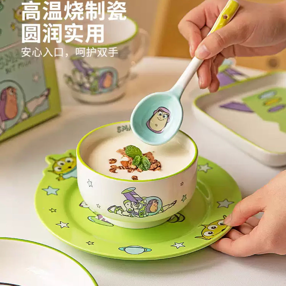 Modern-Housewife-Buzz-Lightyear-Spoon-1
