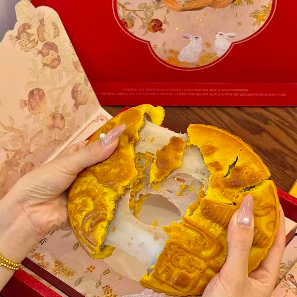 YOONA-Baking-Giant-Mooncake-with-Red-Bean,-Mochi-&-Salted-Egg-Yolk-500g-–-Gift-Box-with-Bag---Mid-Autumn-Festival-Gift-2