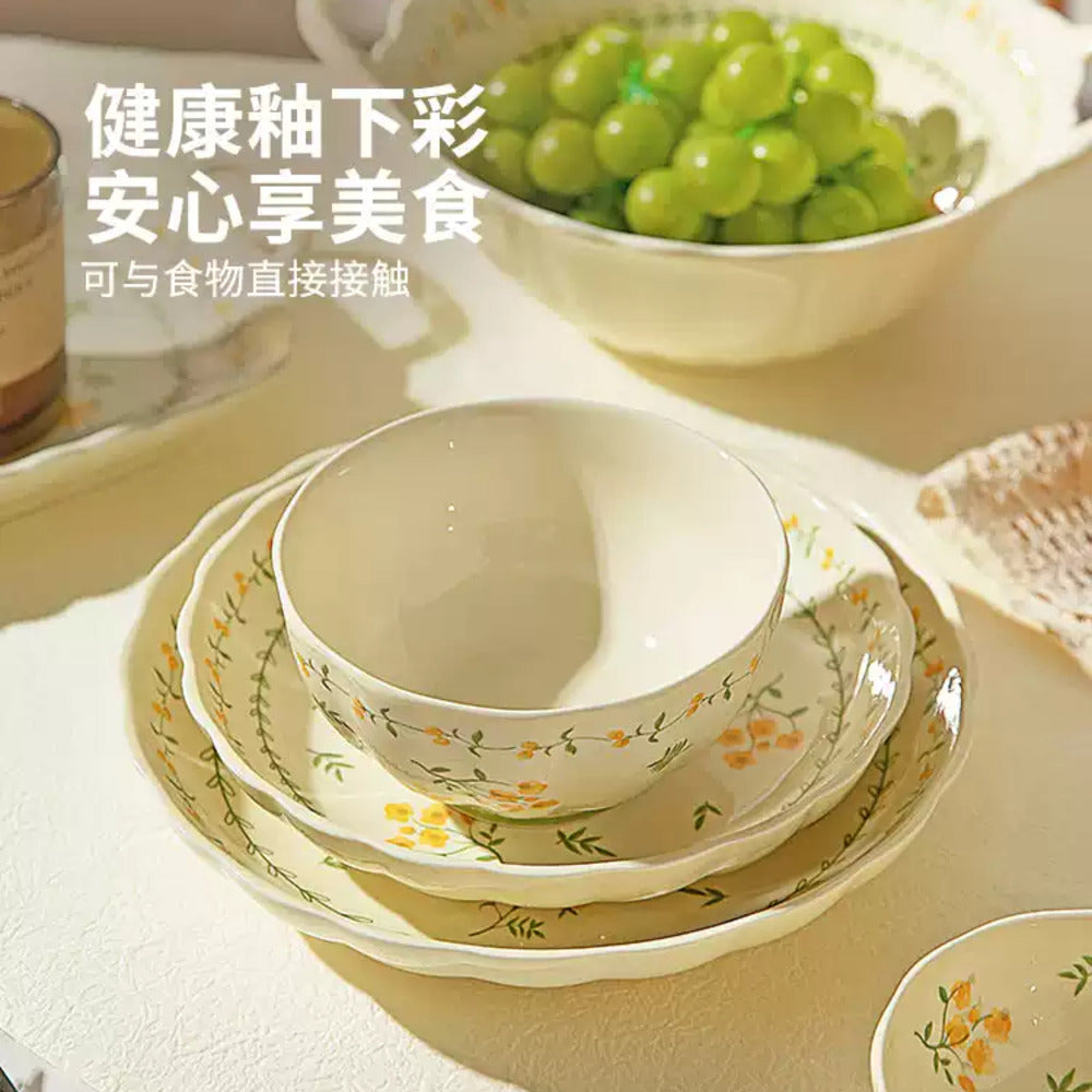 Modern-Housewife-'Prosperous-Realm'-7-Inch-Deep-Plate-1