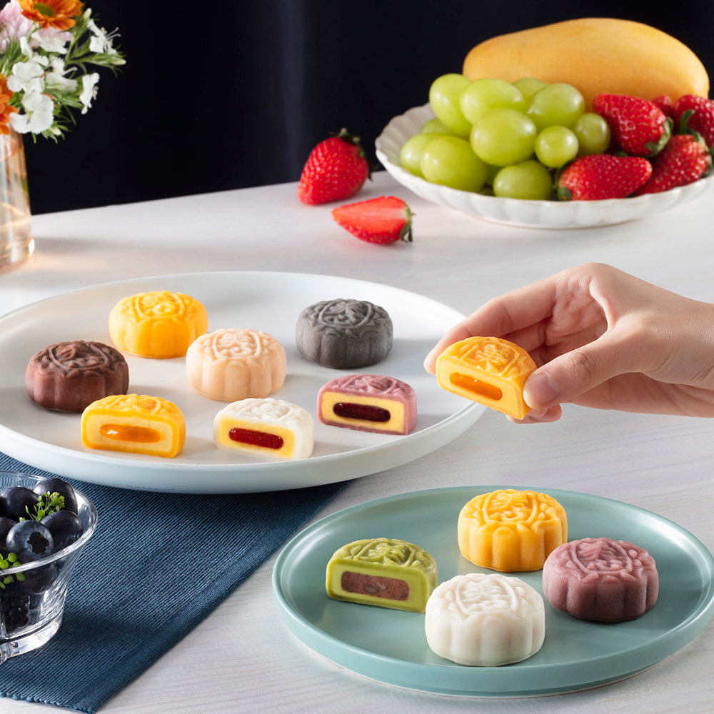 Maxim's-Frozen-Snow-Skin-Mooncakes-–-Sesame-&-Peanut,-2-Pieces-120g-2