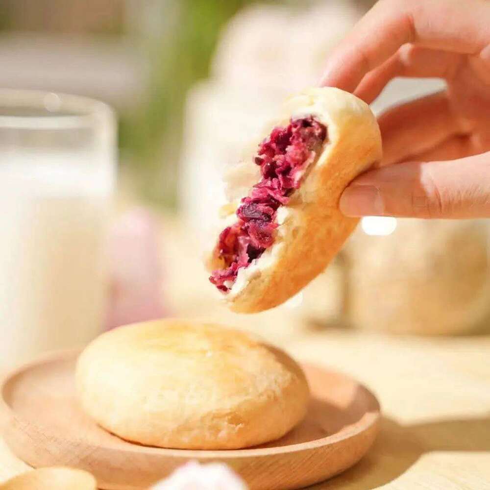 Jiqingxiang-Yunnan-Rose-Pastry-–-10-Pieces,-500-g---Rose-Cake-2