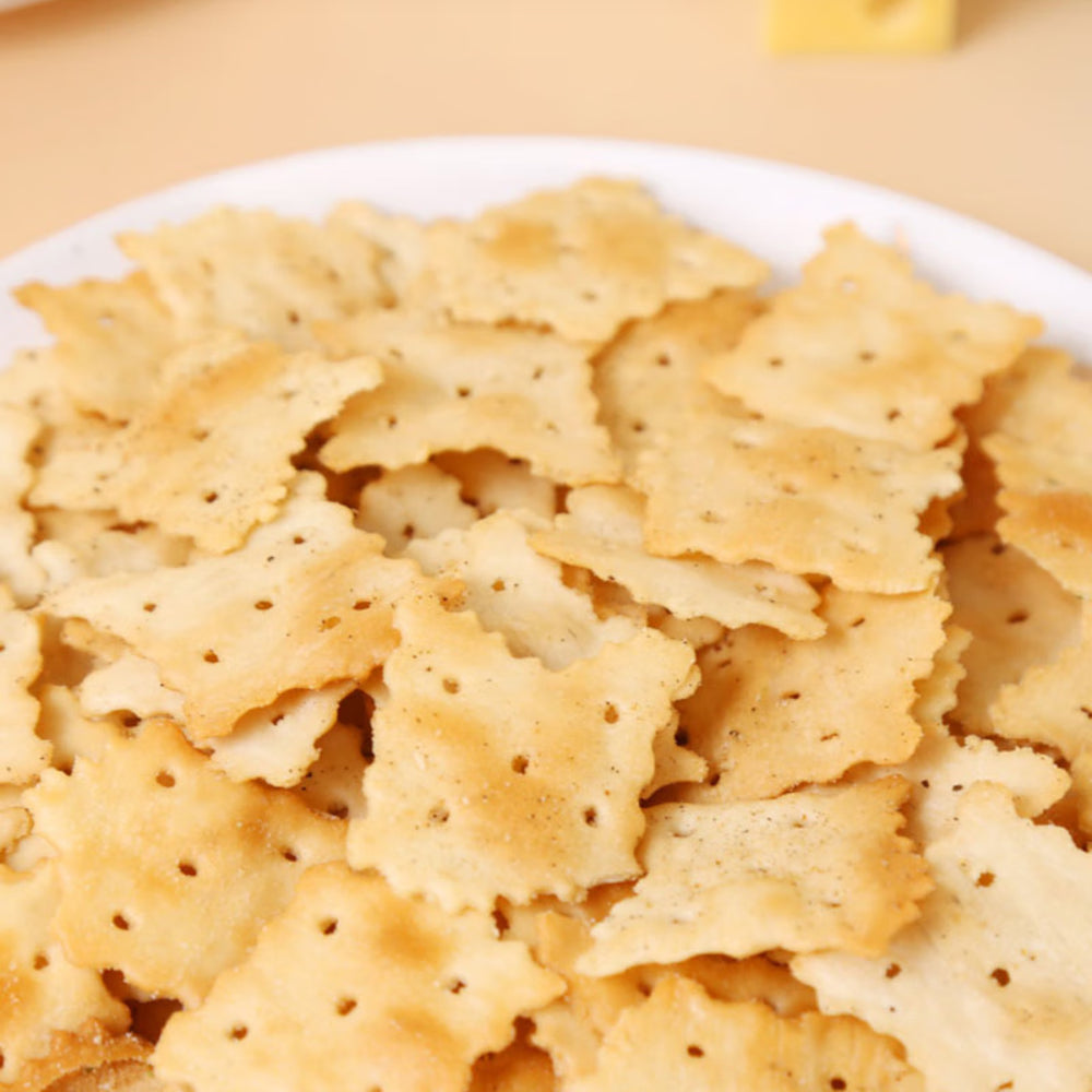 four-seas-crispy-crackers-assorted-flavours-360g-limited-import-2