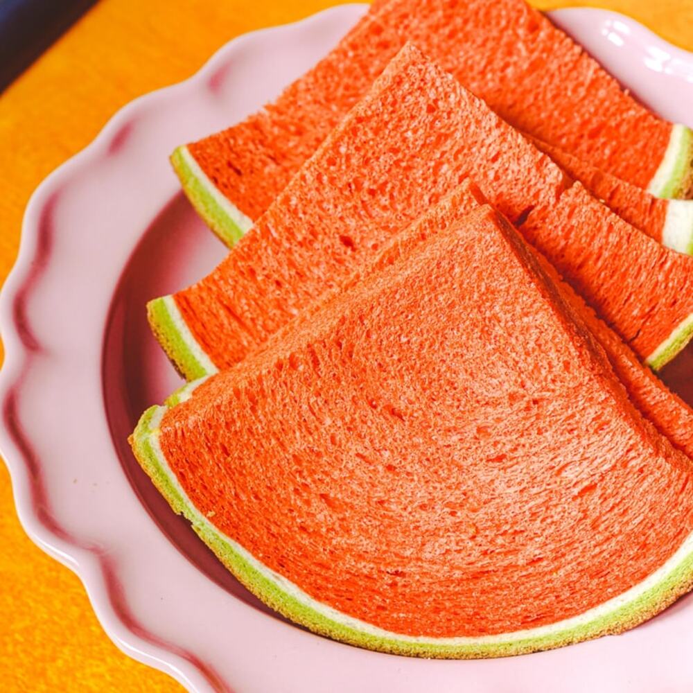 a1-Watermelon-Flavoured-Filled-Sandwich-Bread-188g---Watermelon-Bread-Snack-3