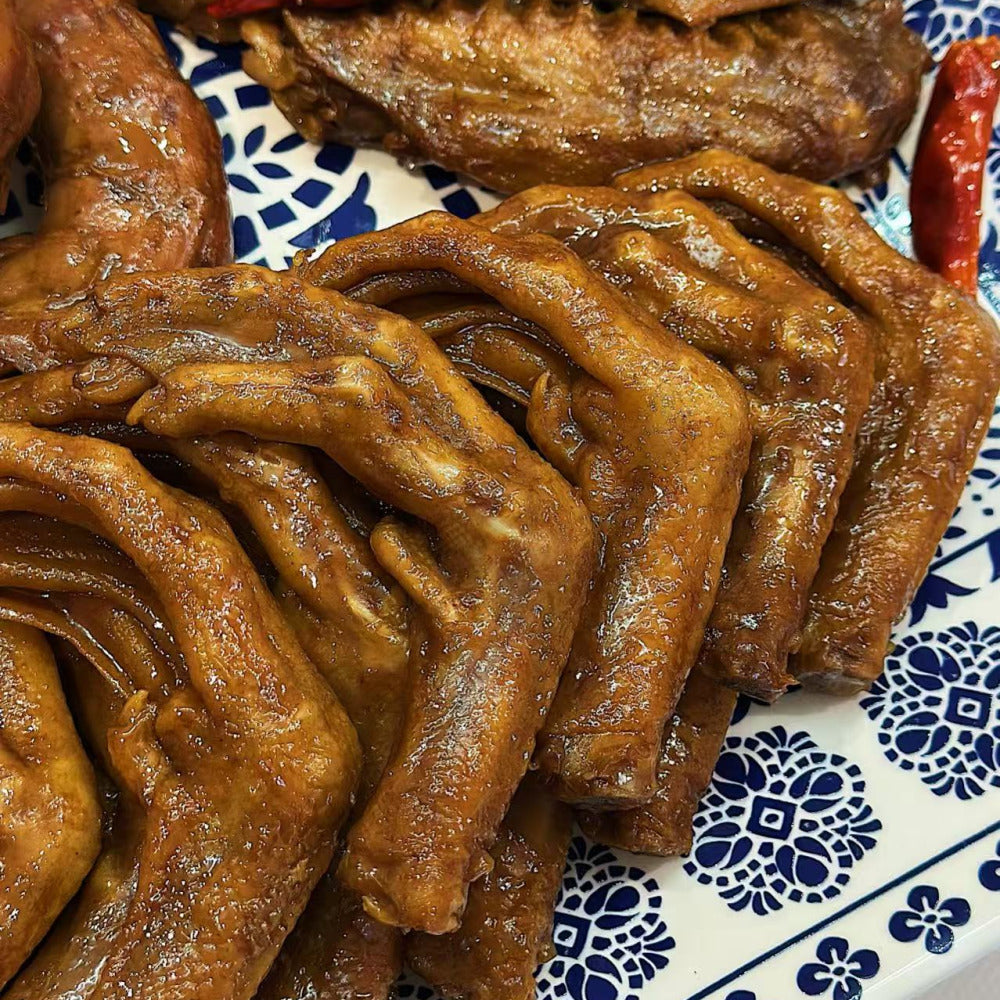 Lao-Hankou-Spicy-Soy-Braised-Duck-Neck-&-Wing-Assortment-(Frozen)-–-1kg-3