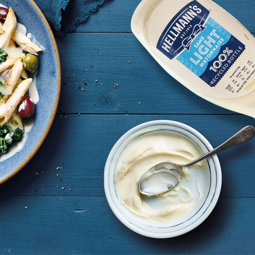 Hellmann's-Light-Mayonnaise-Squeeze-Bottle-750ml-–-Reduced-Fat-Egg-Mayo-Spread,-100%-Recycled-Bottle-3