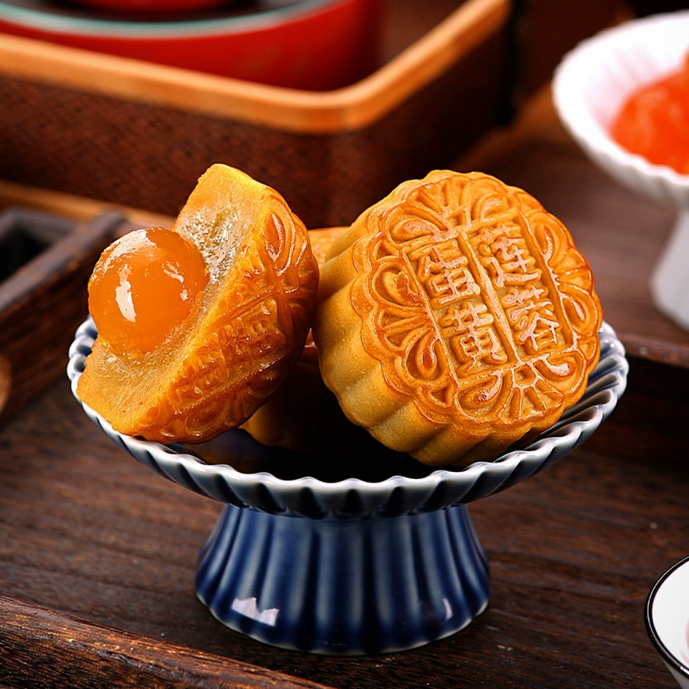 Dao-Xiang-Cun-Golden-Dragon-Mooncake-Gift-Box-–-16-Pieces,-895g---Mid-Autumn-Festival-Assorted-Mooncakes-Gift-Set-3
