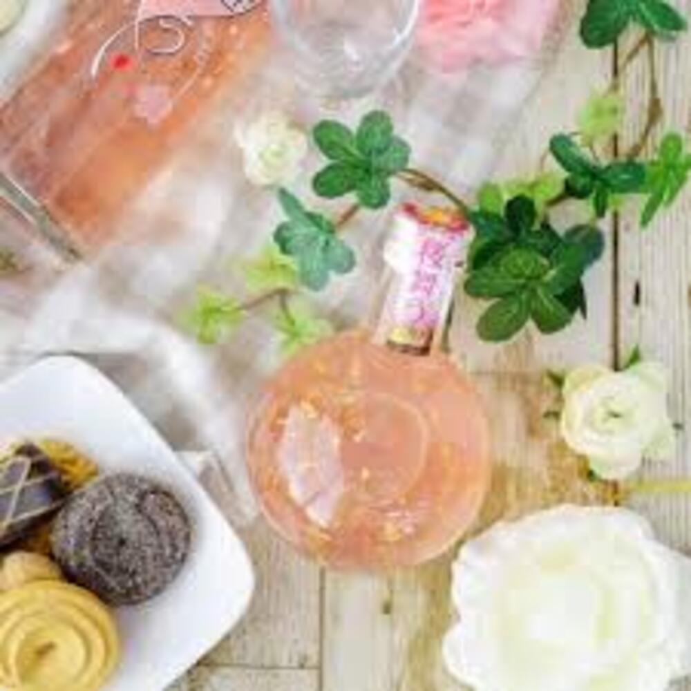 Hokoen-Sakura-Mai-Gold-Peach-Liqueur-9%-ABV-300ml-–-Japanese-Peach-Liqueur-with-Edible-Gold-Leaf-&-Sakura-Petals-3