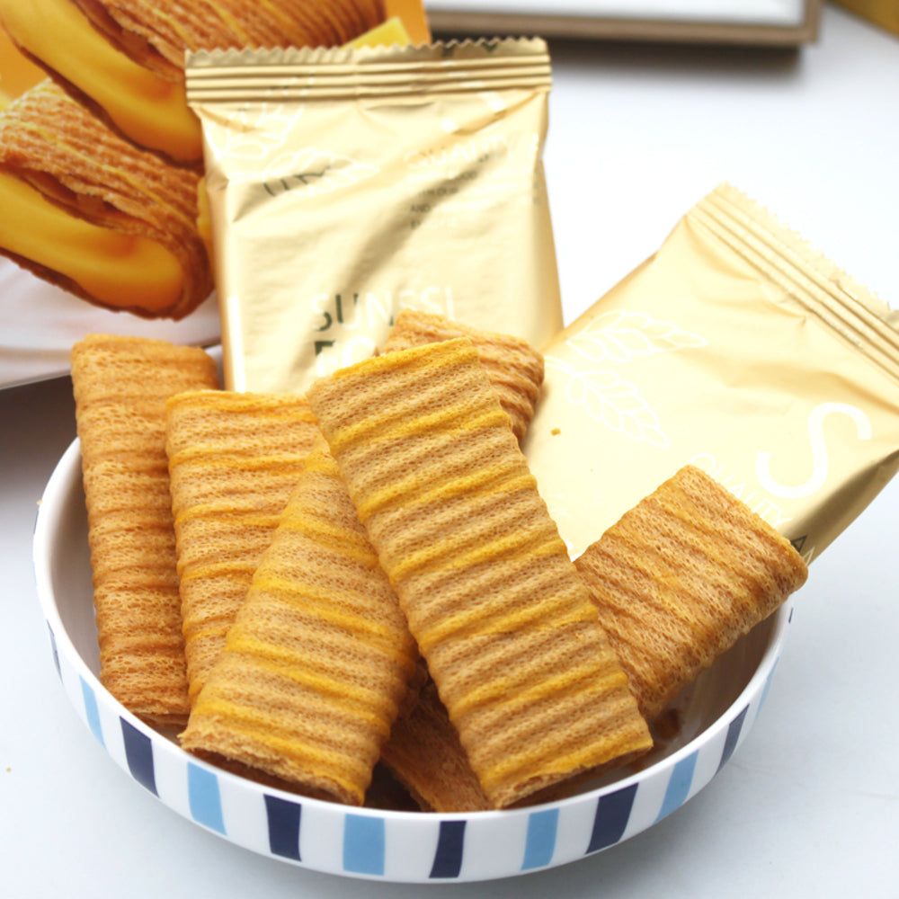 Vina-Filled-Egg-Crisp-with-Salted-Egg-Yolk-and-Cheese-Flavor---100g-1