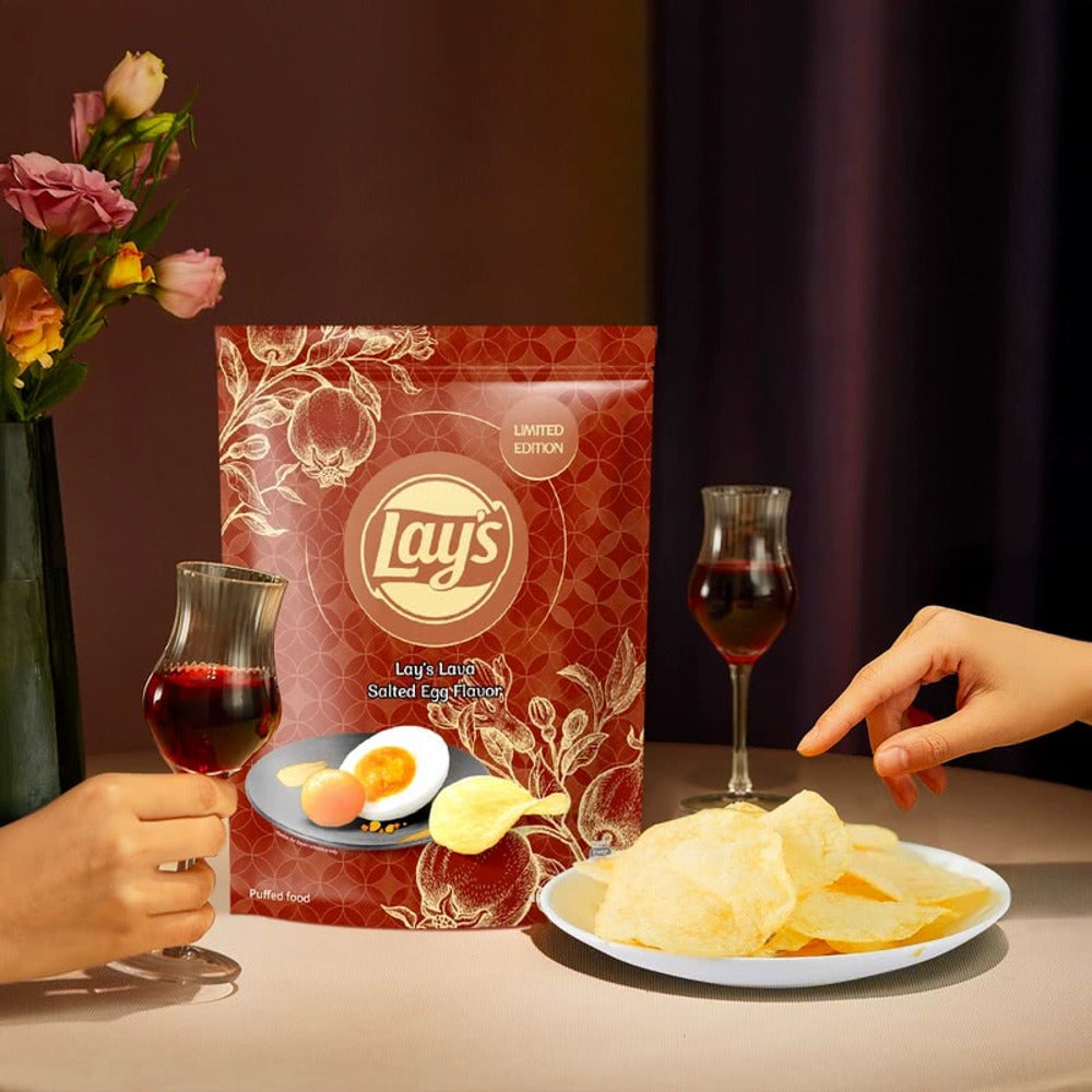 Lay's-Lava-Salted-Egg-Flavor-Chips---450g-1