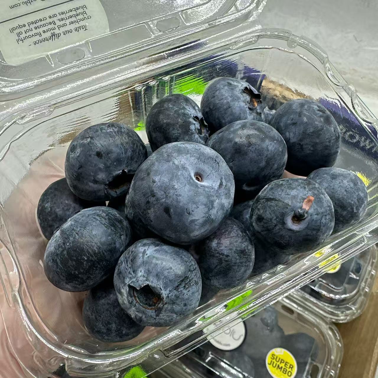 Australian-OZblu-Super-Jumbo-Blueberries-–-200g-Punnet-2